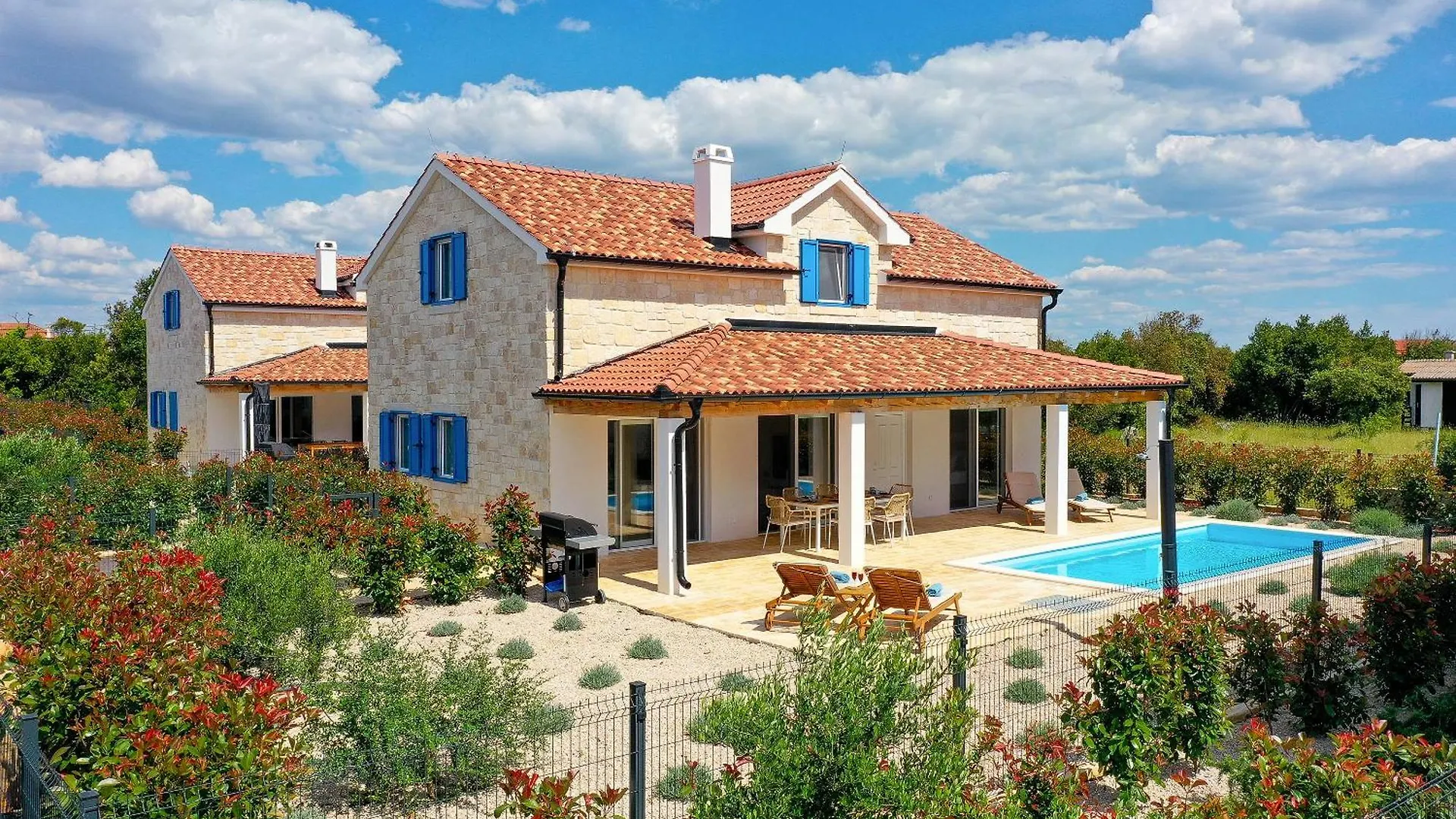 Papa'S Court IV Pasman Villa With Pool